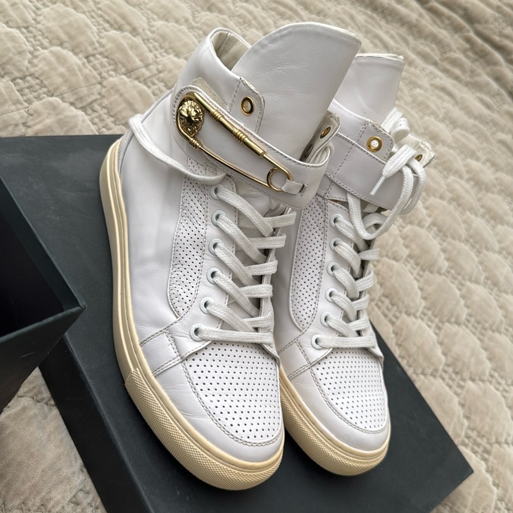 Versus versace womens shoes used in great condition